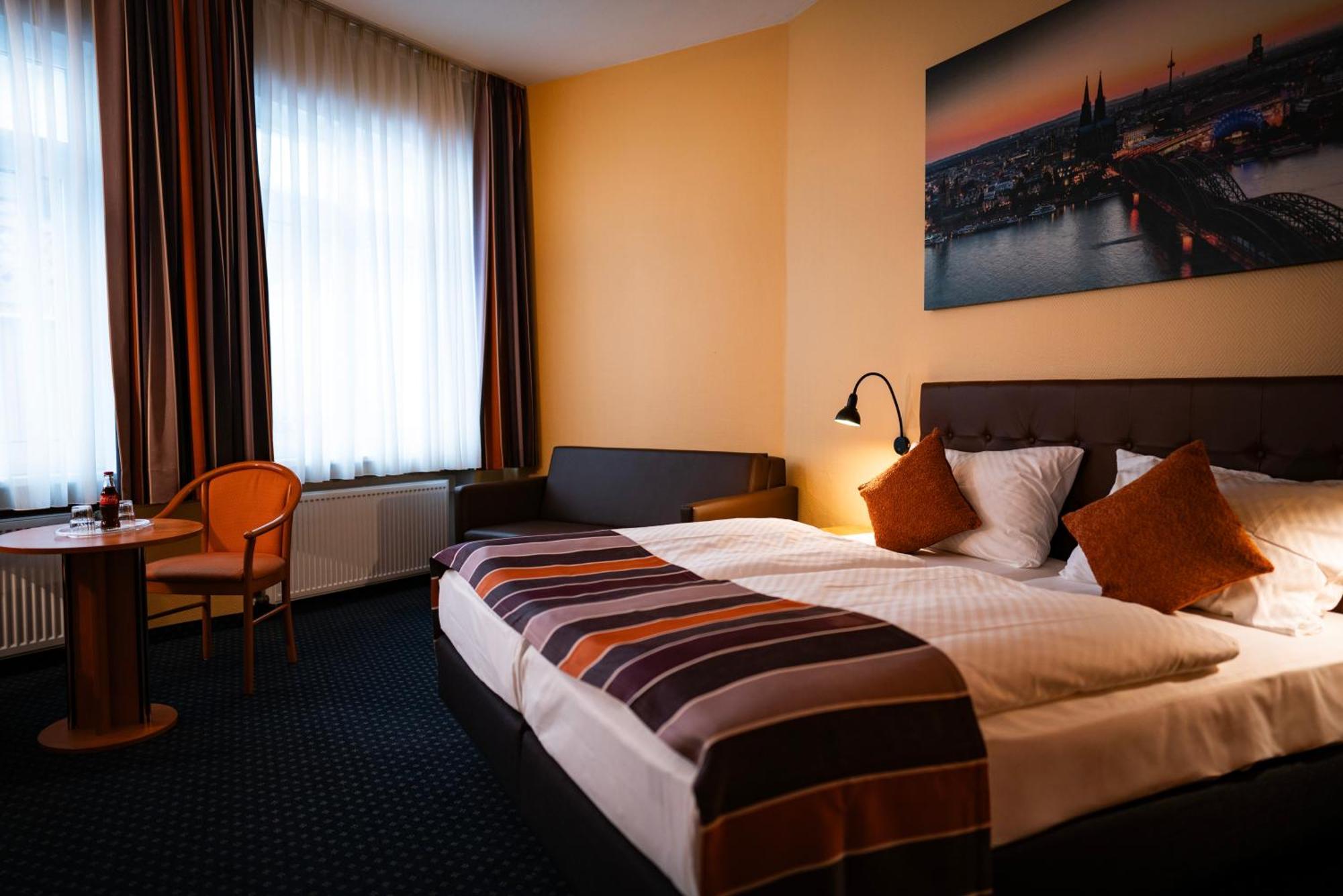 Boulevard - Superior 3* Köln
