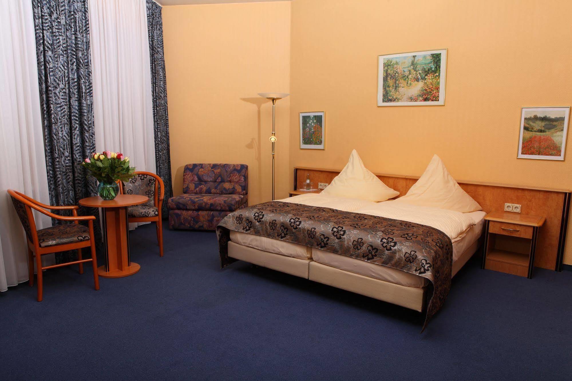 Boulevard - Superior Hotel 3*